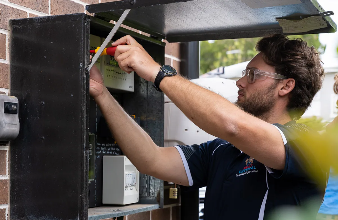 Top Reasons to Choose an Accredited Service Provider Level 2 Electrician