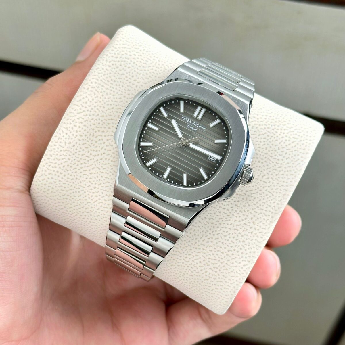 Patek Philippe Replica Featuring Timeless Design, Precision Craftsmanship, and Elegant Styling at Accessible Prices